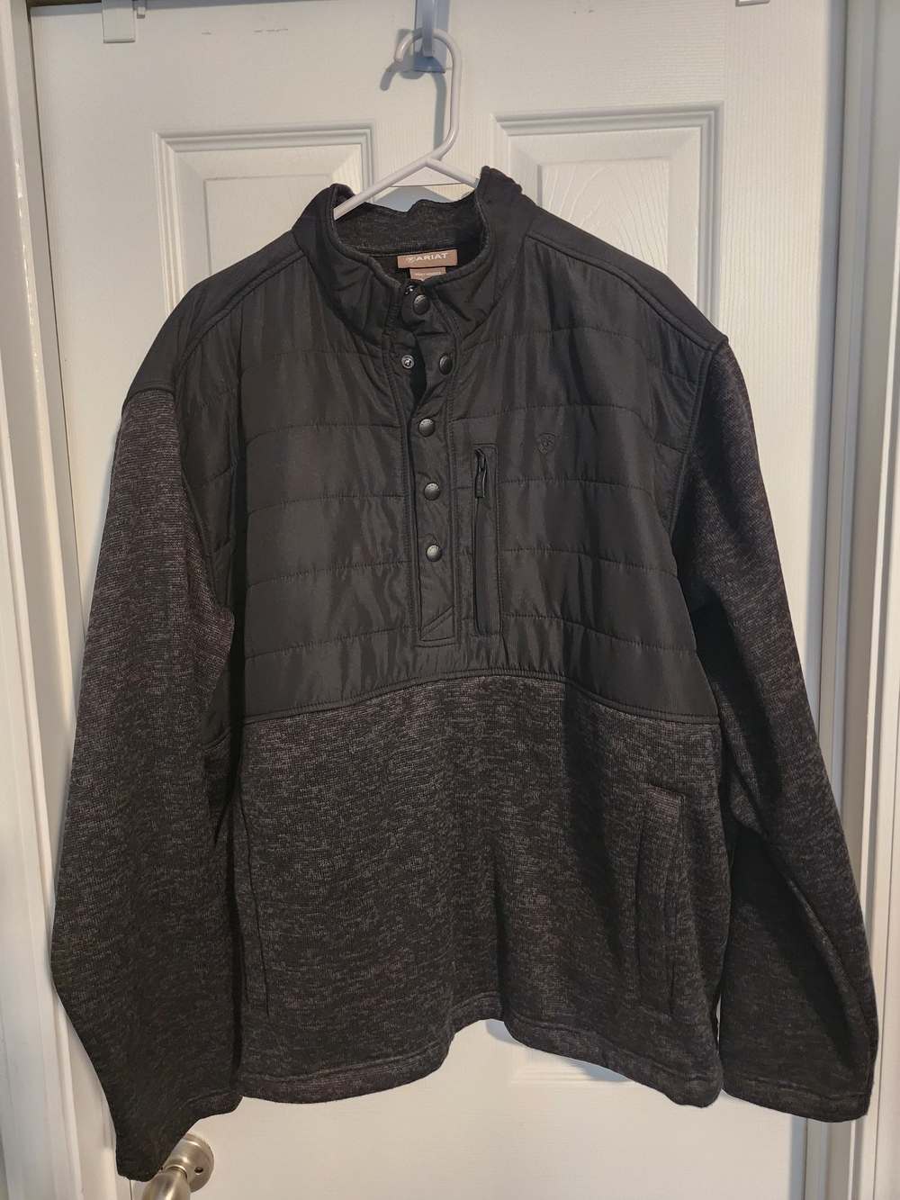 Ariat Men's Black Quilted Pullover Jacket